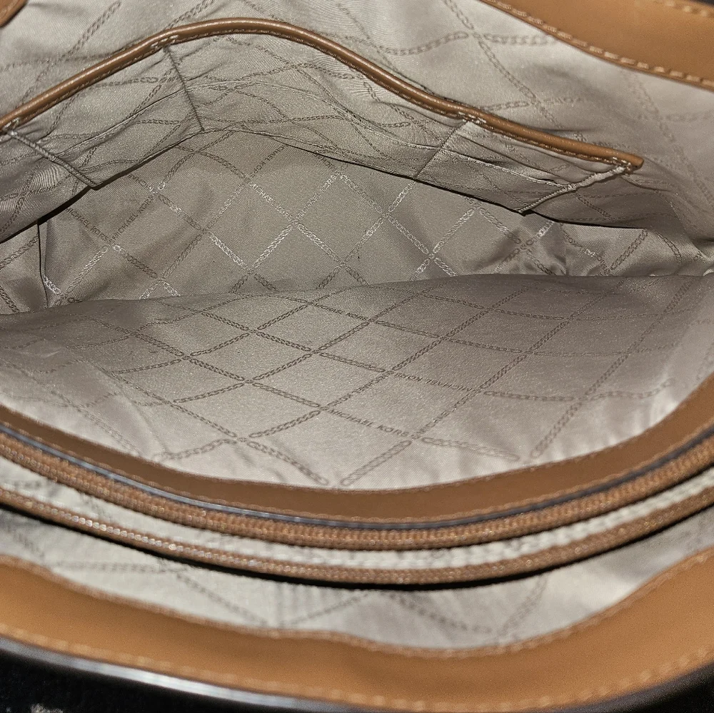 Michael Kors Orange, Tan & Cream Colorblocked Voyager East West Tote EUC - Picture 7 of 12